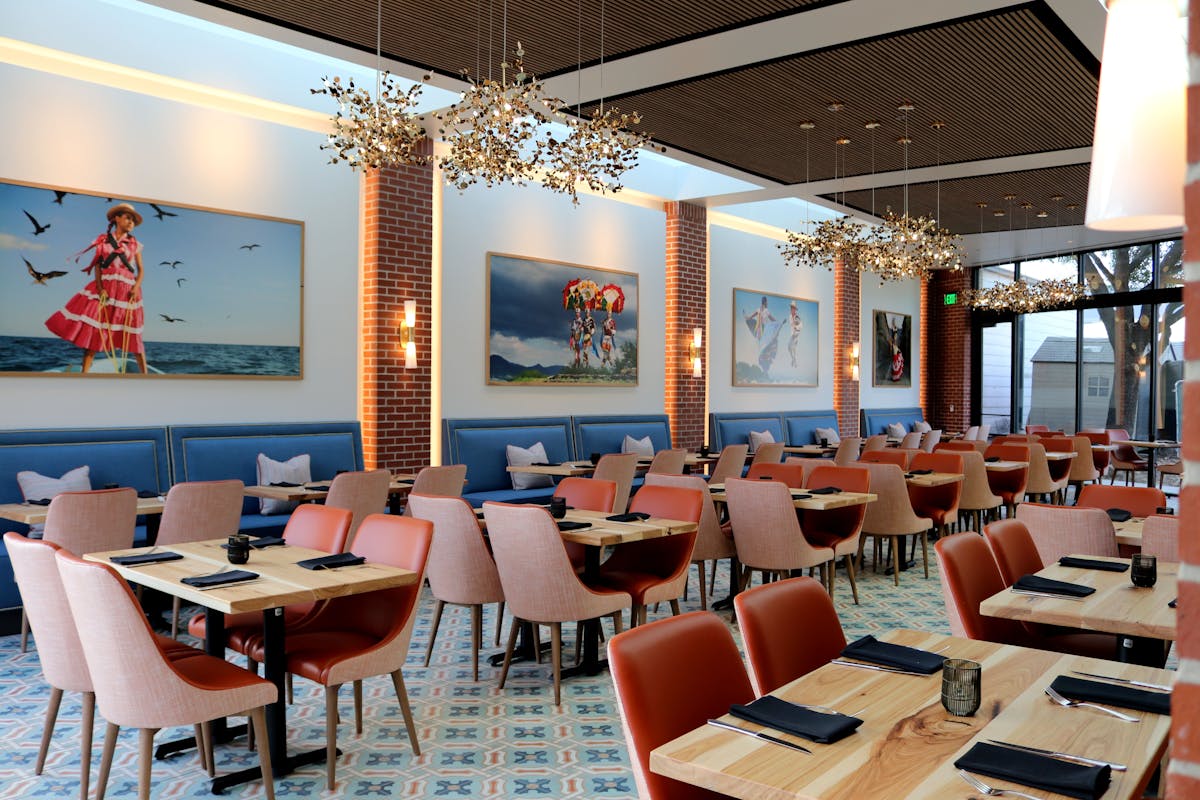 Interior of Hugo's restaurant in Houston