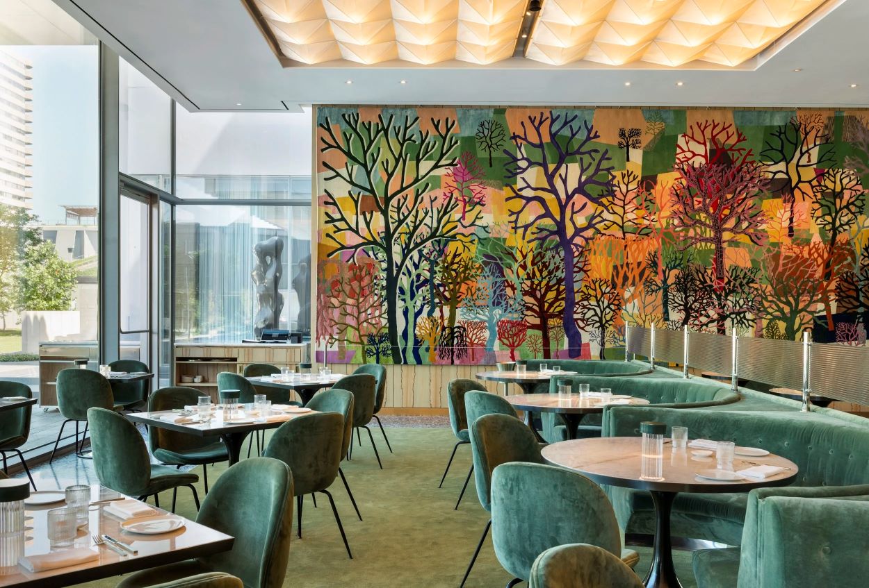 Interior of Le Jardinier in Houston